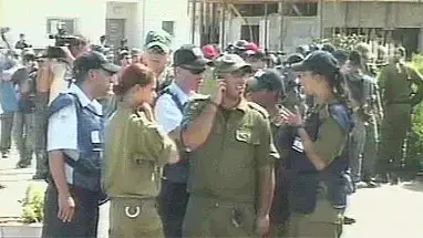 חיילים נכנסים לנצרים חיילים נכנסים לנצרים