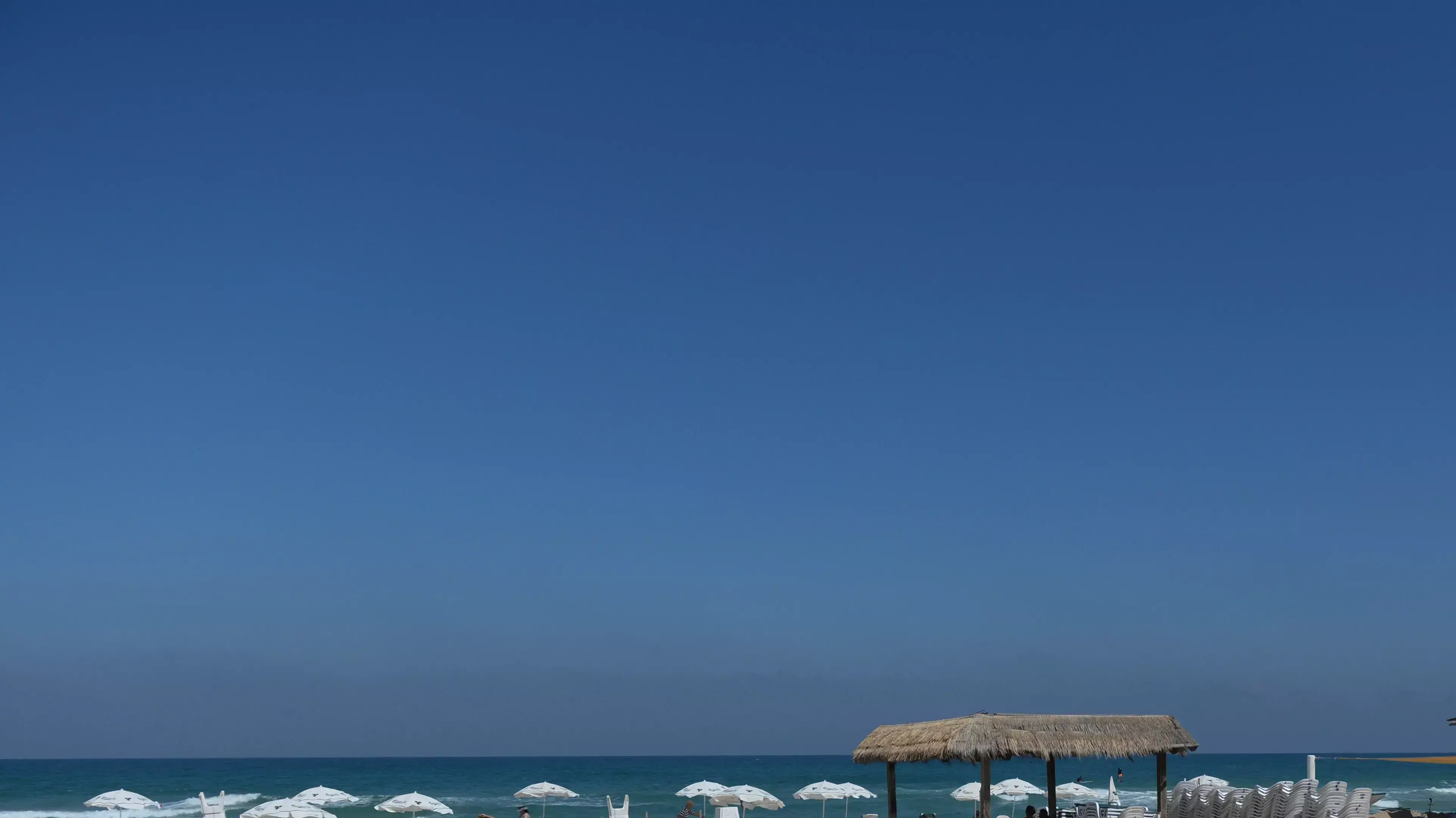 חוף תאיו בבת ים חוף תאיו בבת ים