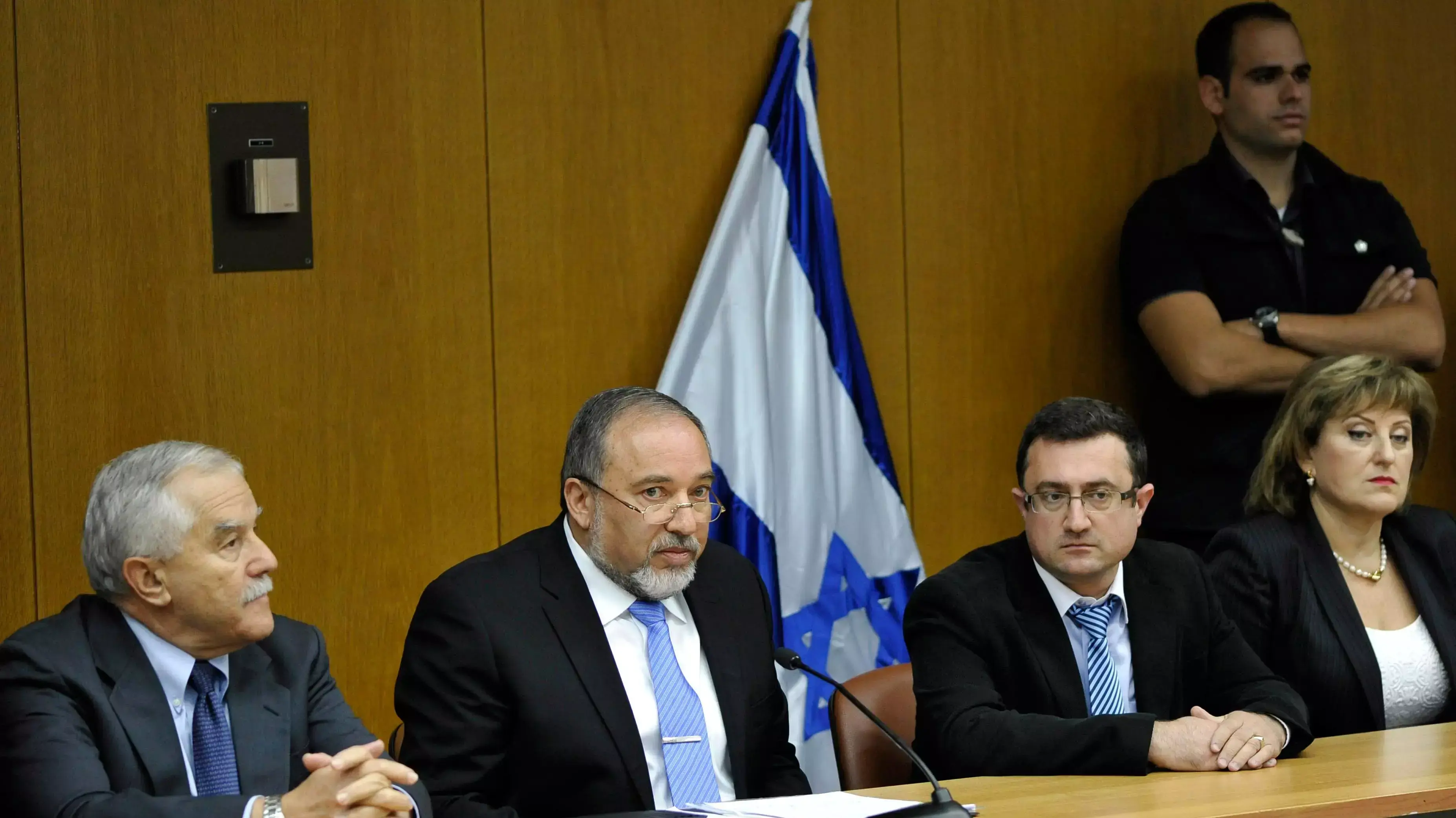 אביגדור ליברמן מכנס מסיבת עיתונאים מיוחדת אביגדור ליברמן מכנס מסיבת עיתונאים מיוחדת