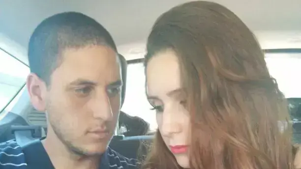 יובל אזולאי ואיתן קדמי בני זוג ישראלים שעברו התנכלות במעבר הגבול בין שוויץ וגרמניה בעקבות מבצע צוק איתן יובל אזולאי ואיתן קדמי בני זוג ישראלים שעברו התנכלות במעבר הגבול בין שוויץ וגרמניה בעקבות מבצע צוק איתן