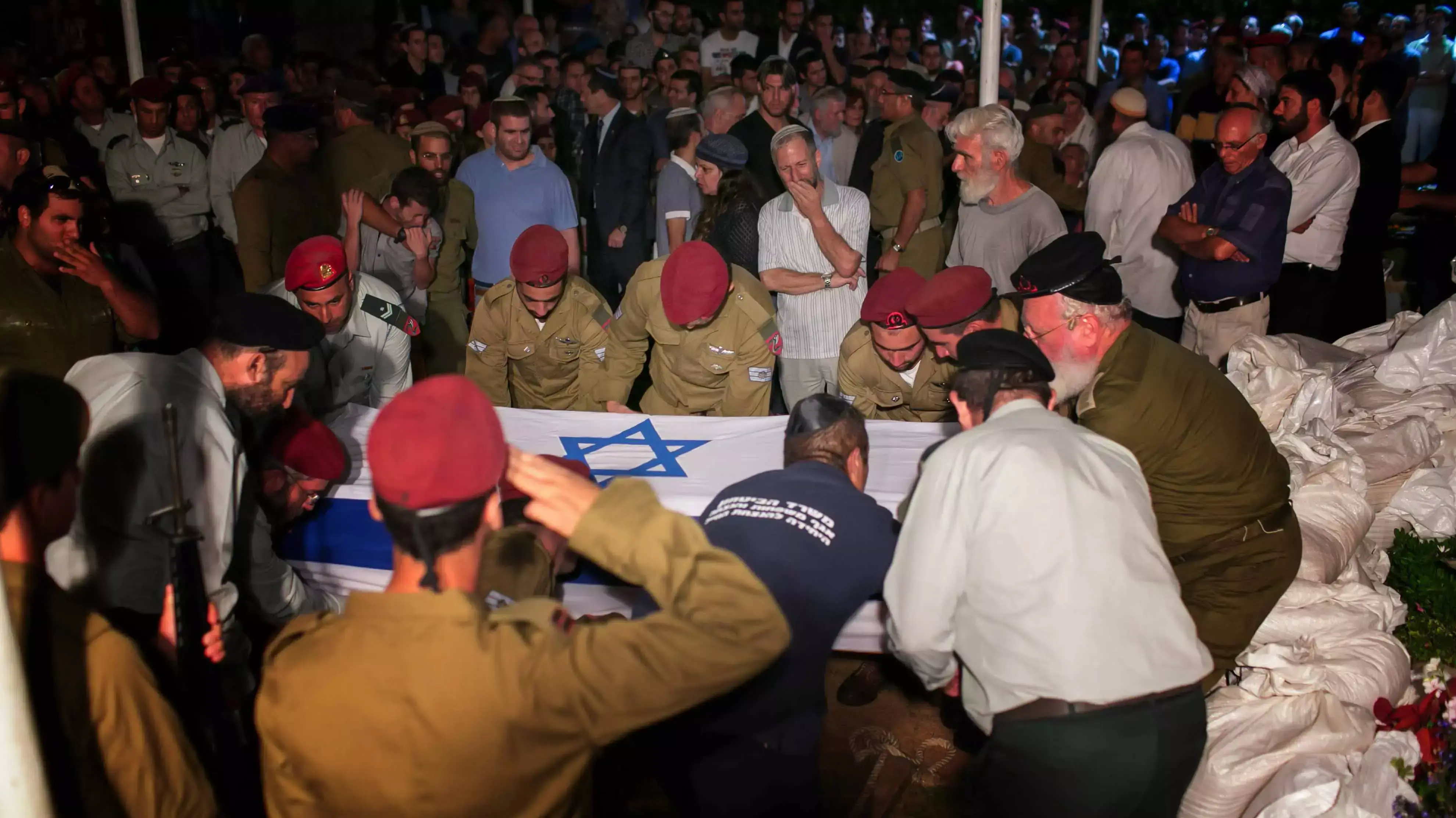 הלווייתו של סמ"ר אביתר תורג'מן בהר הרצל הלווייתו של סמ"ר אביתר תורג'מן בהר הרצל