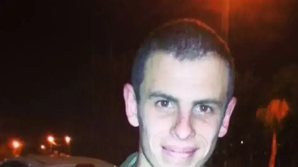 סמל ראשון שחר דובר, לוחם חטיבת הצנחנים, שנפל במהלך מבצע צוק איתן, יולי 2014 סמל ראשון שחר דובר, לוחם חטיבת הצנחנים, שנפל במהלך מבצע צוק איתן, יולי 2014