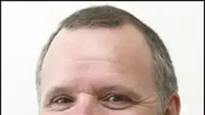 מייק ווטסון (צילום אתר הפרלמנט הסקוטי) מייק ווטסון (צילום אתר הפרלמנט הסקוטי)