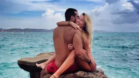 יעד אקזוטי? לא תודה. אור דניאל ובן זוגה יעד אקזוטי? לא תודה. אור דניאל ובן זוגה