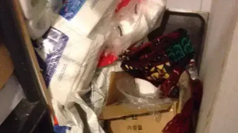 מסעדת "סושי גרדן" נסגרה בצו מיוחד של עיריית ירושלים ומשרד הבריאות בשל ליקויי תברואה חמורים מסעדת "סושי גרדן" נסגרה בצו מיוחד של עיריית ירושלים ומשרד הבריאות בשל ליקויי תברואה חמורים