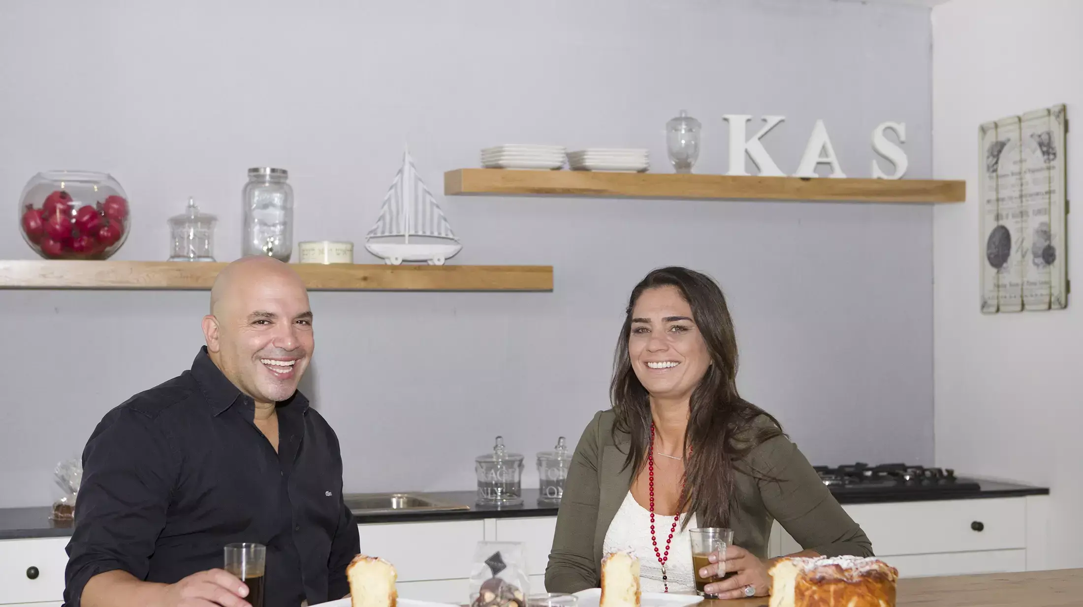 חלי ממן ומיקי שמו חלי ממן ומיקי שמו
