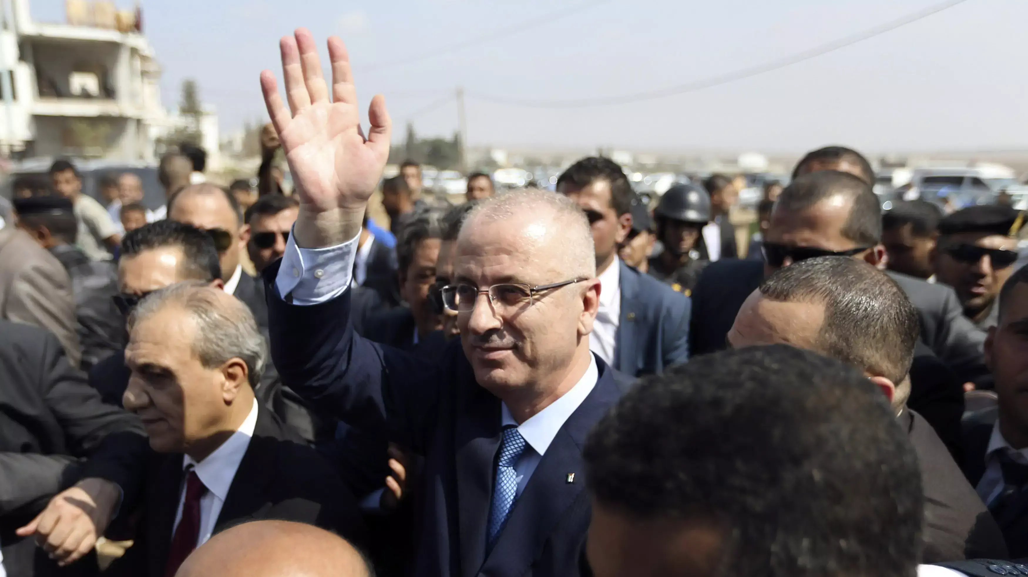 ראש ממשלת האחדות הפלסטינית, ראמי חמדאללה, במהלך ביקורו ברצועת עזה, 09 באוקטובר 2014 ראש ממשלת האחדות הפלסטינית, ראמי חמדאללה, במהלך ביקורו ברצועת עזה, 09 באוקטובר 2014