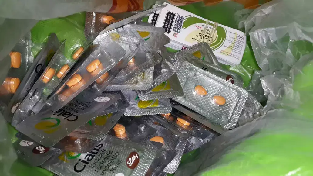 נתפסה רשת לסחר בכדורי אין אונות מזויפים נתפסה רשת לסחר בכדורי אין אונות מזויפים