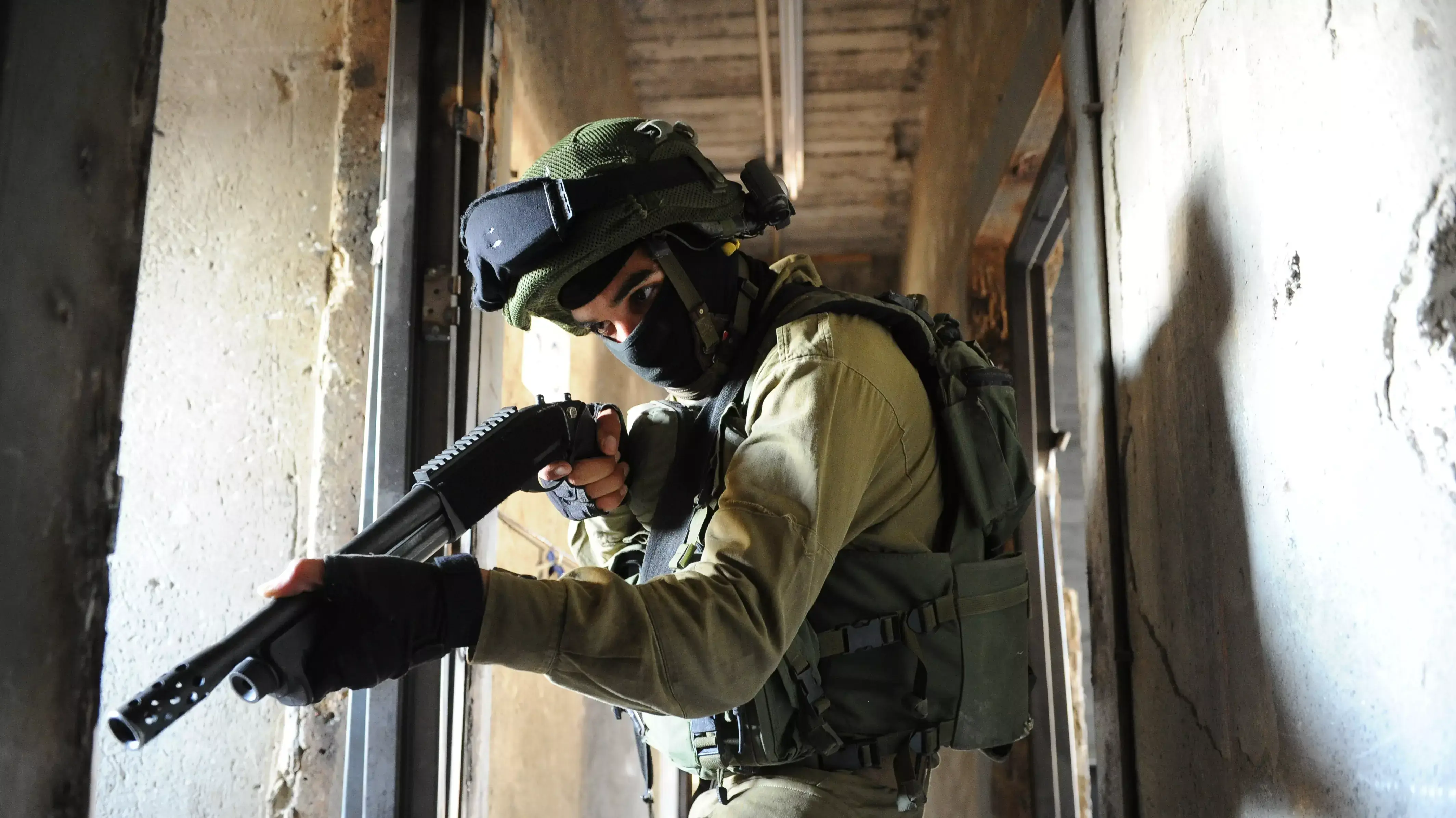 חיילי לוט"ר במהלך אימון. אוקטובר 2014 חיילי לוט"ר במהלך אימון. אוקטובר 2014