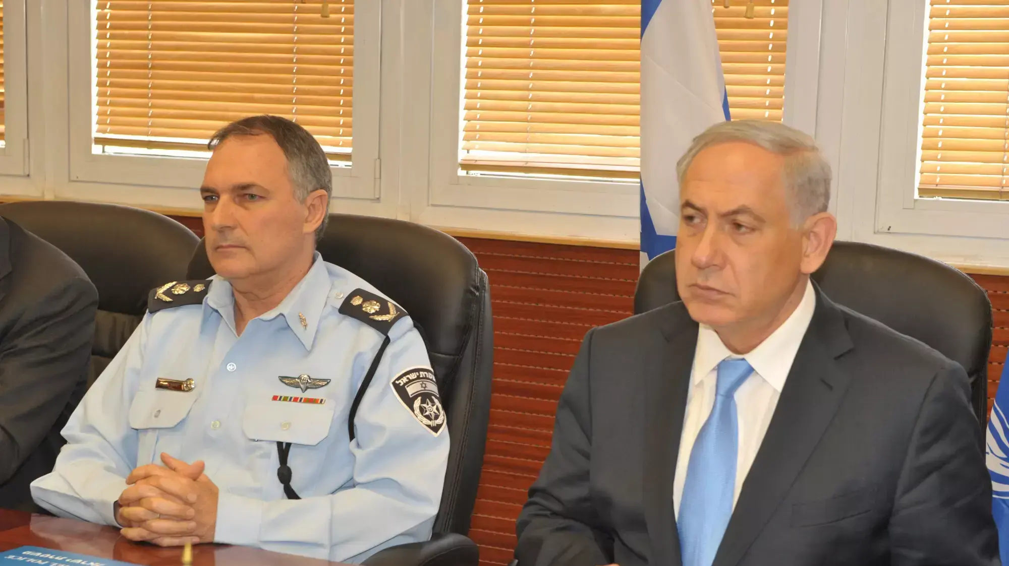 ראש הממשלה בנימין נתניהו כינס בצהריים התייעצות ביטחונית במטה הכללי של המשטרה בירושלים בהשתתפות השר לביטחון פנים, מפכ"ל המשטרה וראש השב"כ. ראש הממשלה בנימין נתניהו כינס בצהריים התייעצות ביטחונית במטה הכללי של המשטרה בירושלים בהשתתפות השר לביטחון פנים, מפכ"ל המשטרה וראש השב"כ.