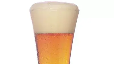 אילוסטרציה בירה סיגריה אילוסטרציה בירה סיגריה