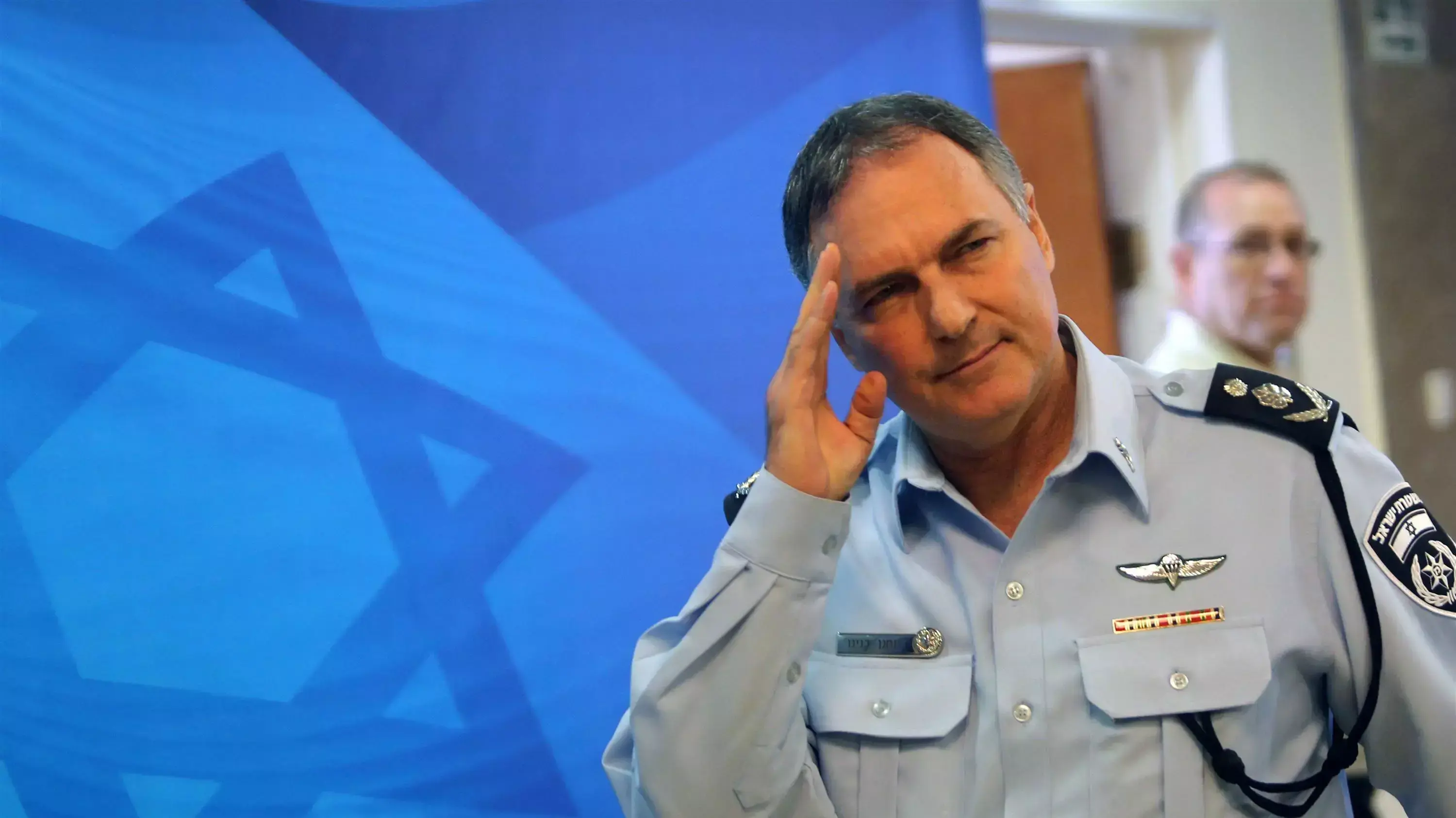 מפכ"ל המשטרה יוחנן דנינו בישיבת הממשלה, נובמבר 2014 מפכ"ל המשטרה יוחנן דנינו בישיבת הממשלה, נובמבר 2014