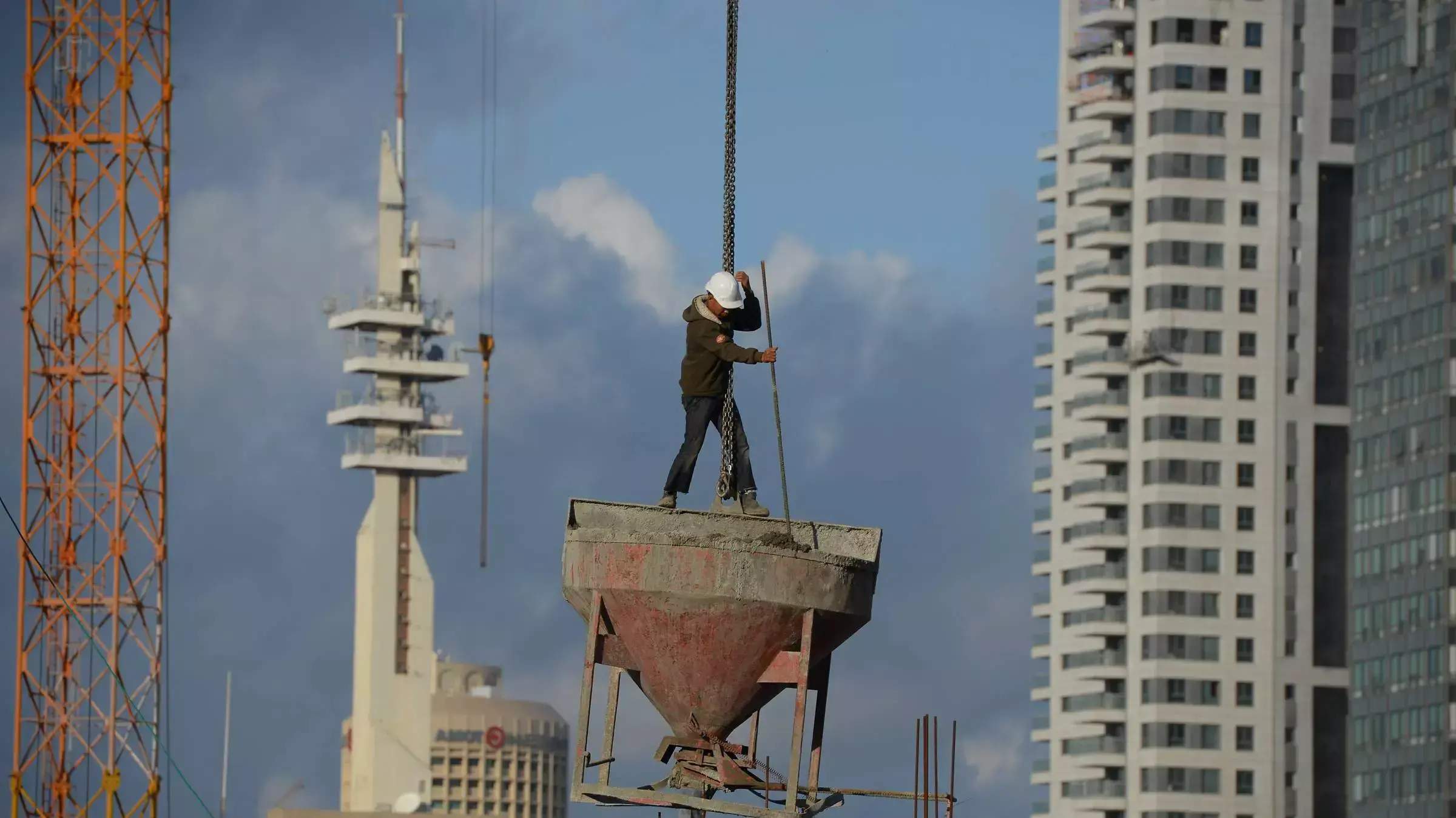 בניה בתל אביב במתחם גינדי בניה בתל אביב במתחם גינדי