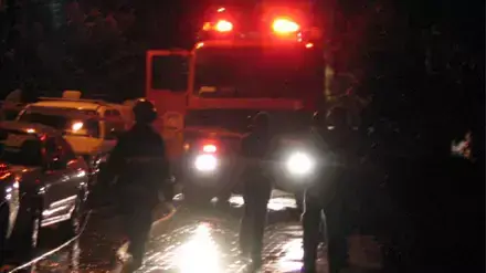 מכבי אש בזירת הפיצוץ ברמהש - צילום צחי בירן מכבי אש בזירת הפיצוץ ברמהש - צילום צחי בירן