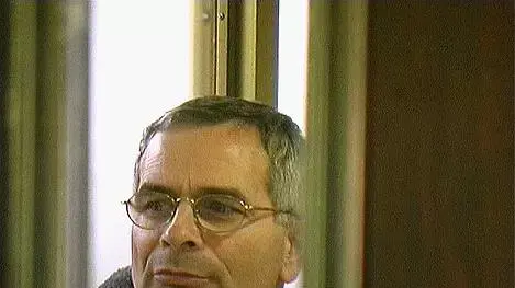 עמוס מלכה עמוס מלכה