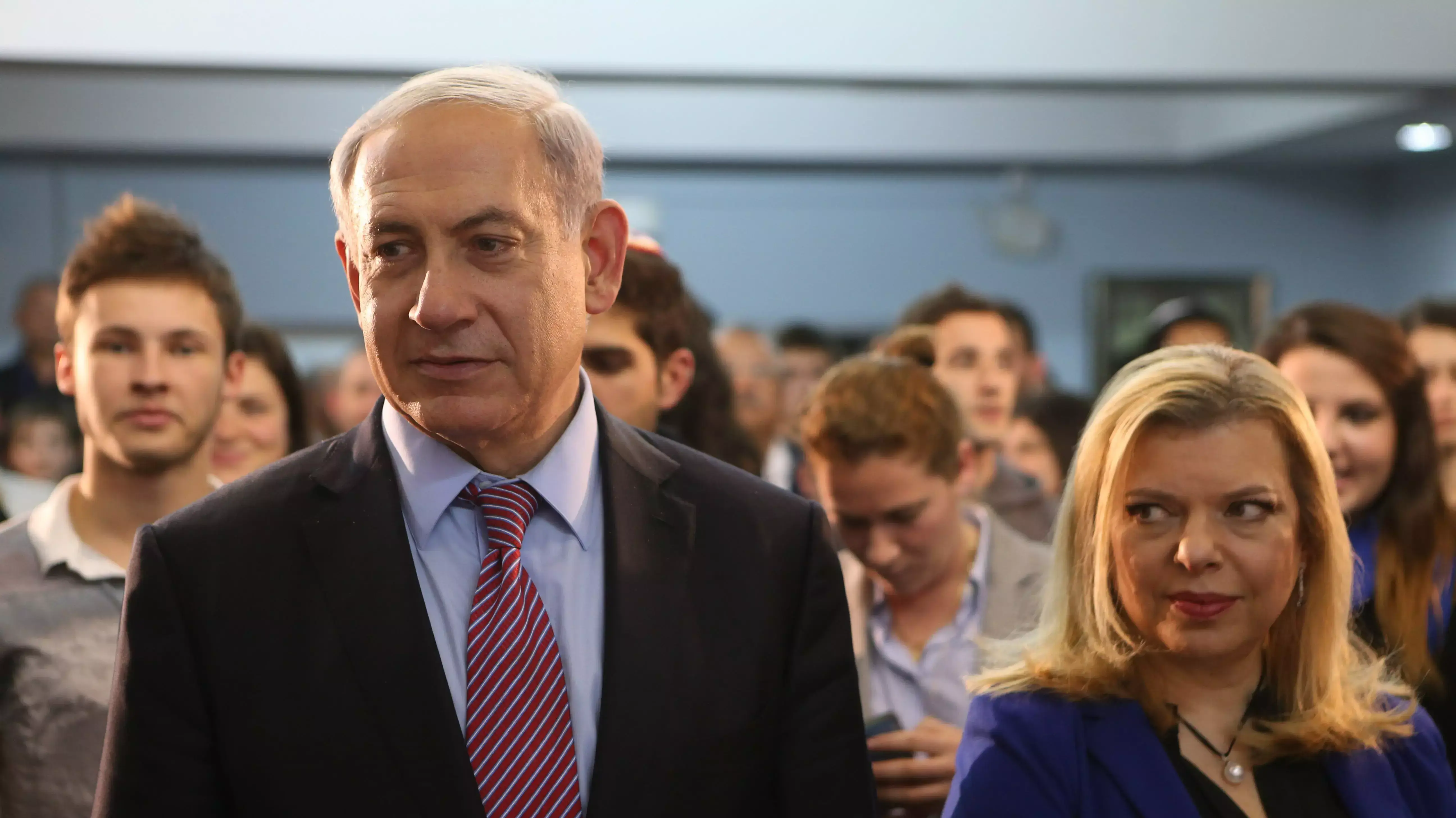 ראש הממשלה בנימין נתניהו ורעייתו בטקס הדלקת נר שביעי עם עולים חדשים בבית קנדה, ירושלים ראש הממשלה בנימין נתניהו ורעייתו בטקס הדלקת נר שביעי עם עולים חדשים בבית קנדה, ירושלים