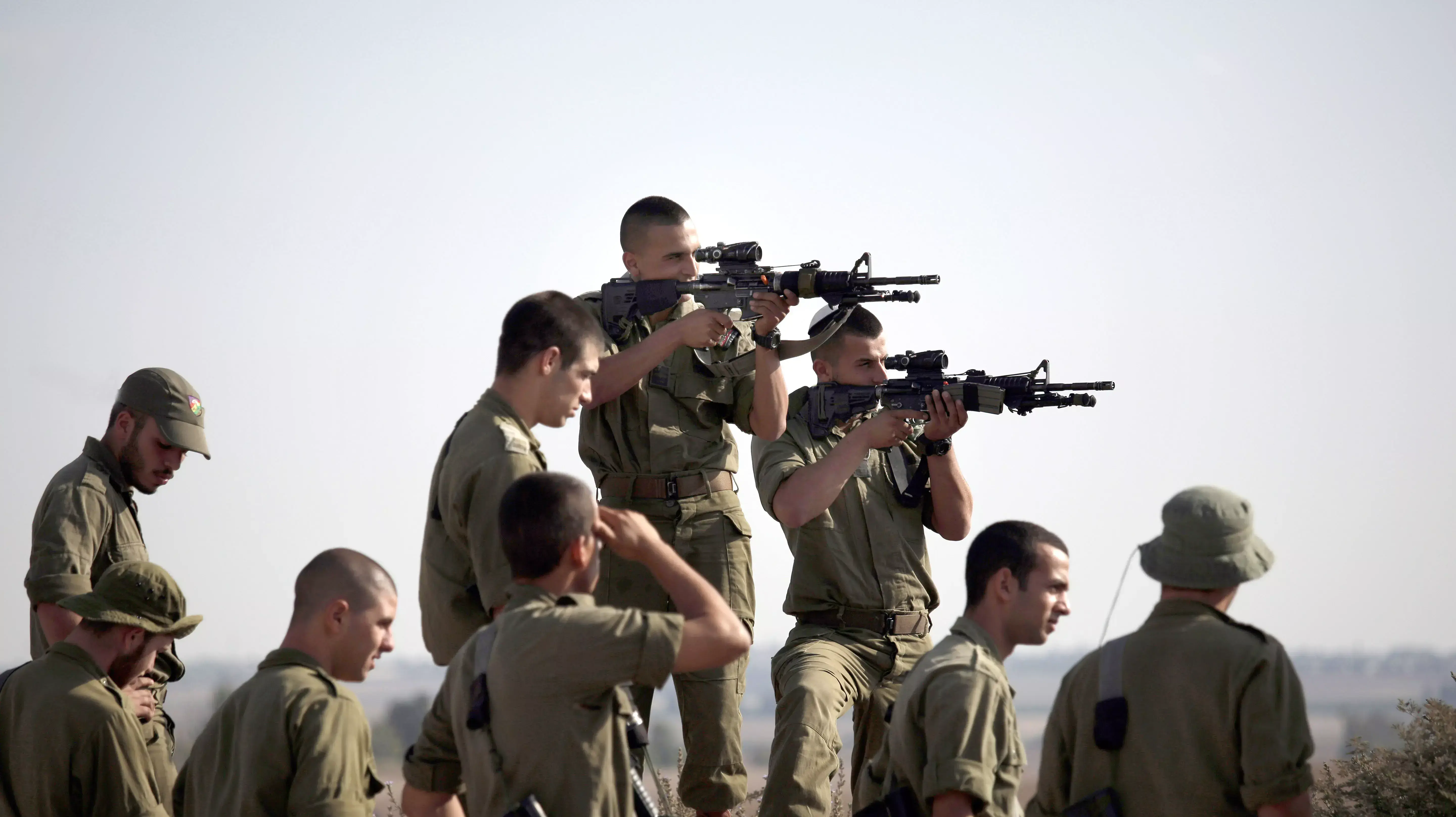 חיילי צה"ל בגבול עזה חיילי צה"ל בגבול עזה