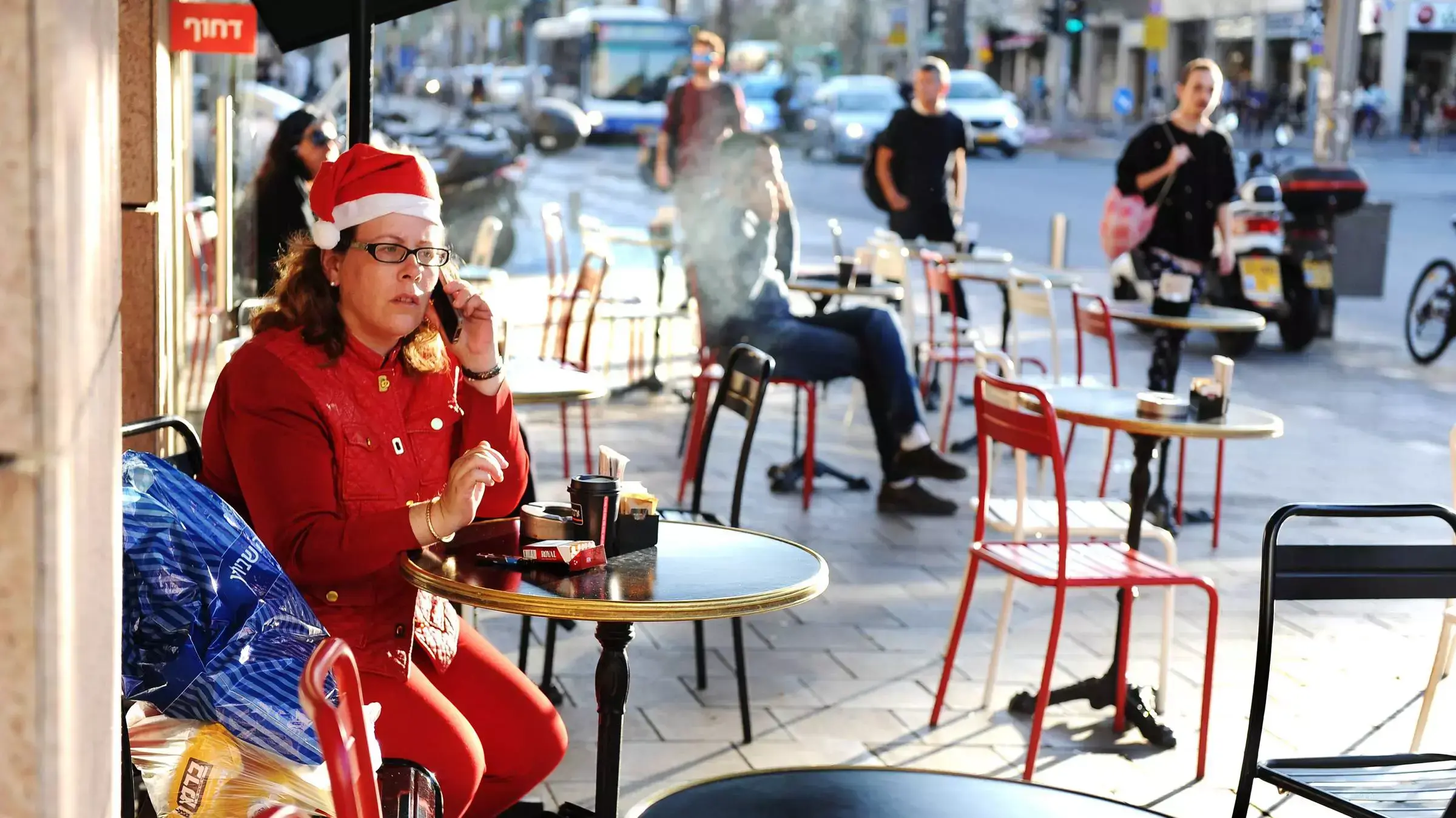 סנטה קלאוס קפצה לביקור גם במרכז תל אביב, דצמבר 2014