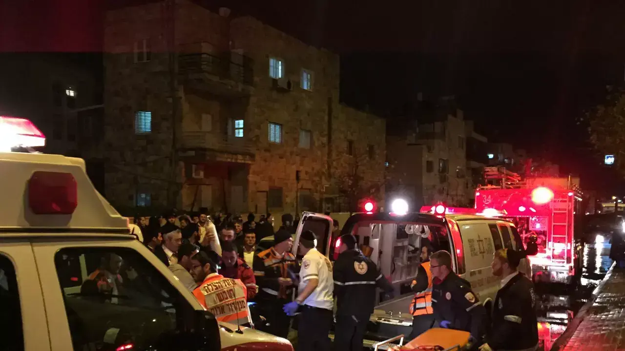 סבתא בת 46 ונכדה, בן שלוש, נפצעו באורח בינוני וקשה מפגיעת כלי רכב בירושלים, 3 בינואר 2015 סבתא בת 46 ונכדה, בן שלוש, נפצעו באורח בינוני וקשה מפגיעת כלי רכב בירושלים, 3 בינואר 2015