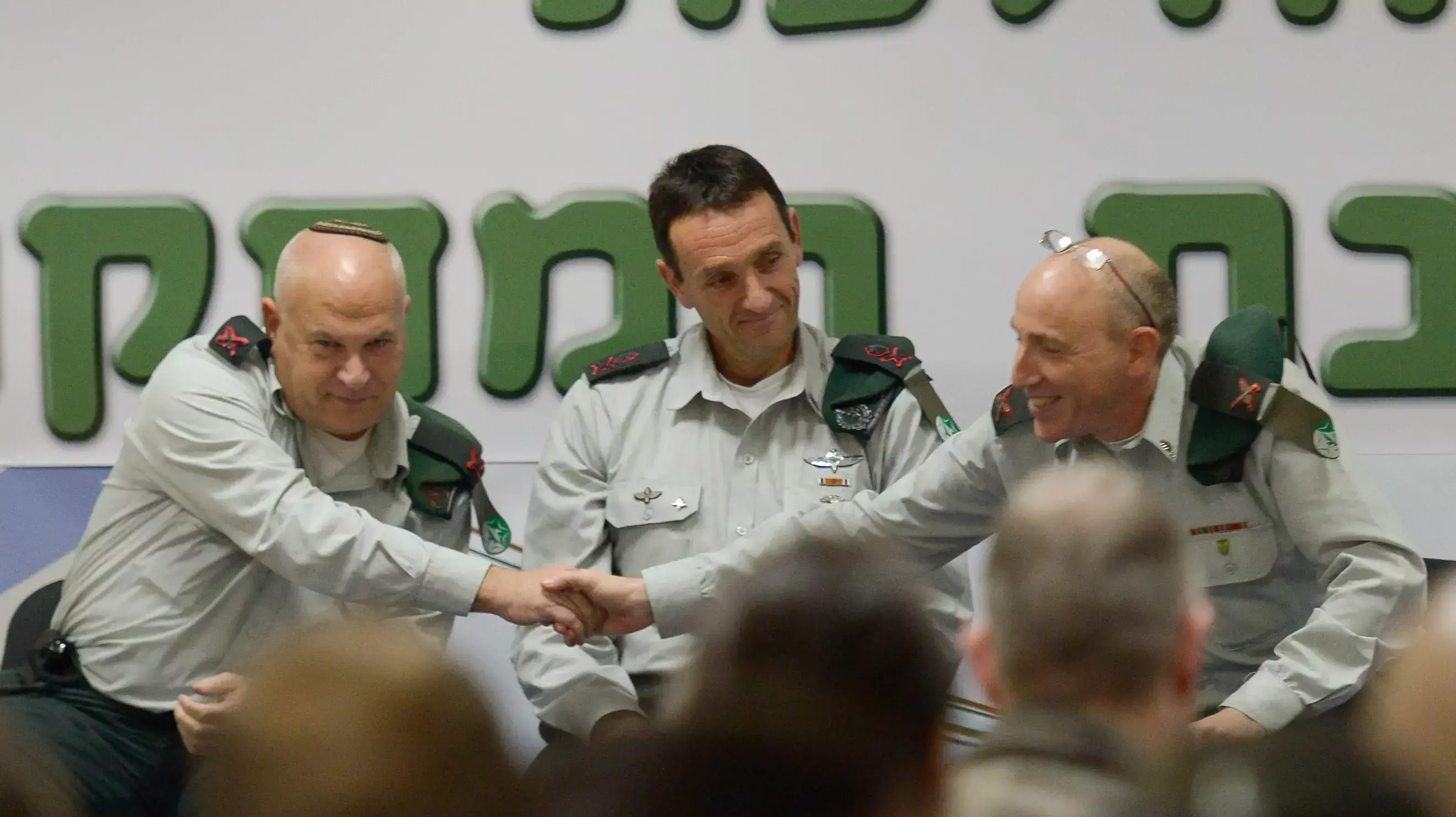 טקס חילוף רח"ט מחקר, תא"ל אלי בן מאיר שהתקיים היום במחנה "רבין", הקרייה שבתל אביב טקס חילוף רח"ט מחקר, תא"ל אלי בן מאיר שהתקיים היום במחנה "רבין", הקרייה שבתל אביב