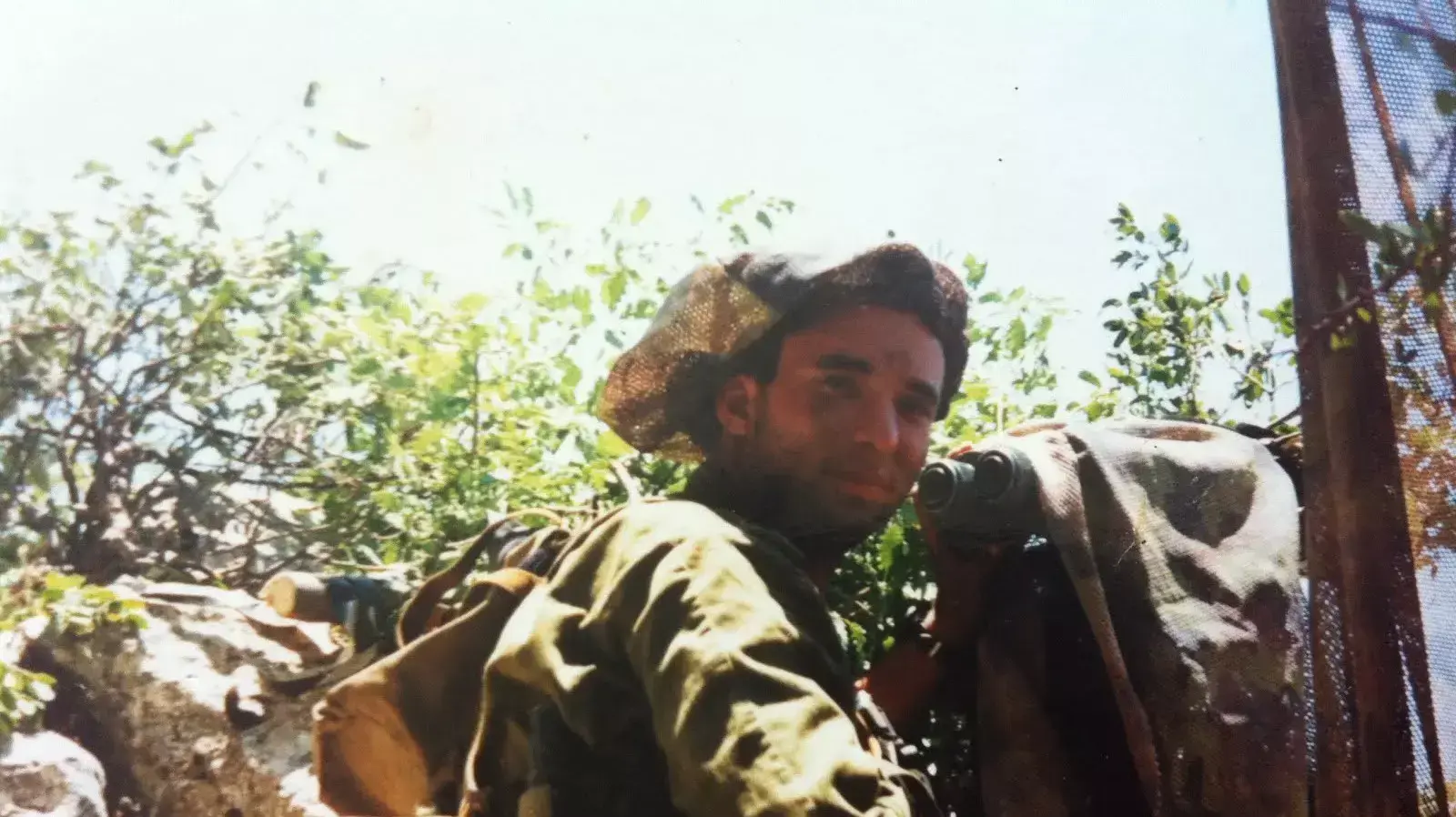בנט בימי הלחימה בדרום לבנון במגלן בנט בימי הלחימה בדרום לבנון במגלן