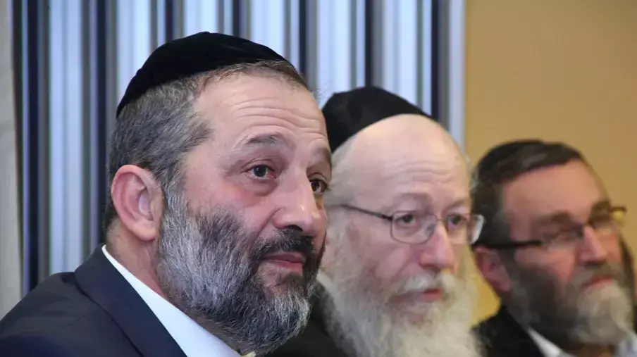 אריה דרעי בוועידה למנהלי מוסדות החינוך החרדי במלון כינרת בטבריה אריה דרעי בוועידה למנהלי מוסדות החינוך החרדי במלון כינרת בטבריה
