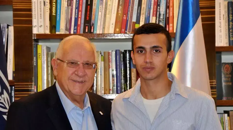 הנשיא ראובן ריבלין וטומי חסון, צעיר דרוזי ששירת במשכן הנשיא והותקף בירושלים הנשיא ראובן ריבלין וטומי חסון, צעיר דרוזי ששירת במשכן הנשיא והותקף בירושלים