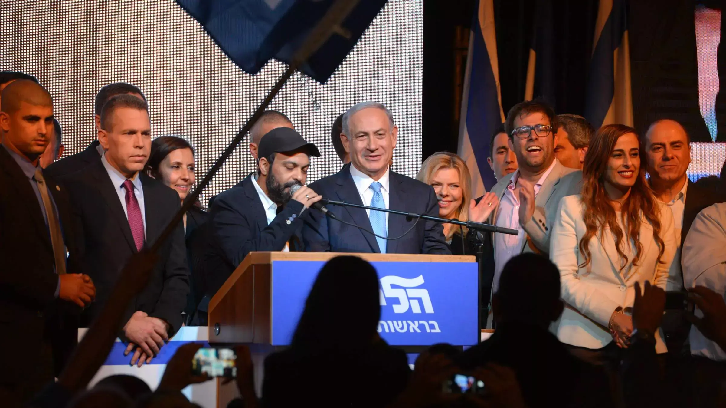 עוד יום במשרד. בניון במטה הליכוד עוד יום במשרד. בניון במטה הליכוד