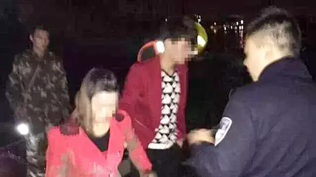 את מי הוא יציל: את אהובתו או את האקסית שלו? את מי הוא יציל: את אהובתו או את האקסית שלו?
