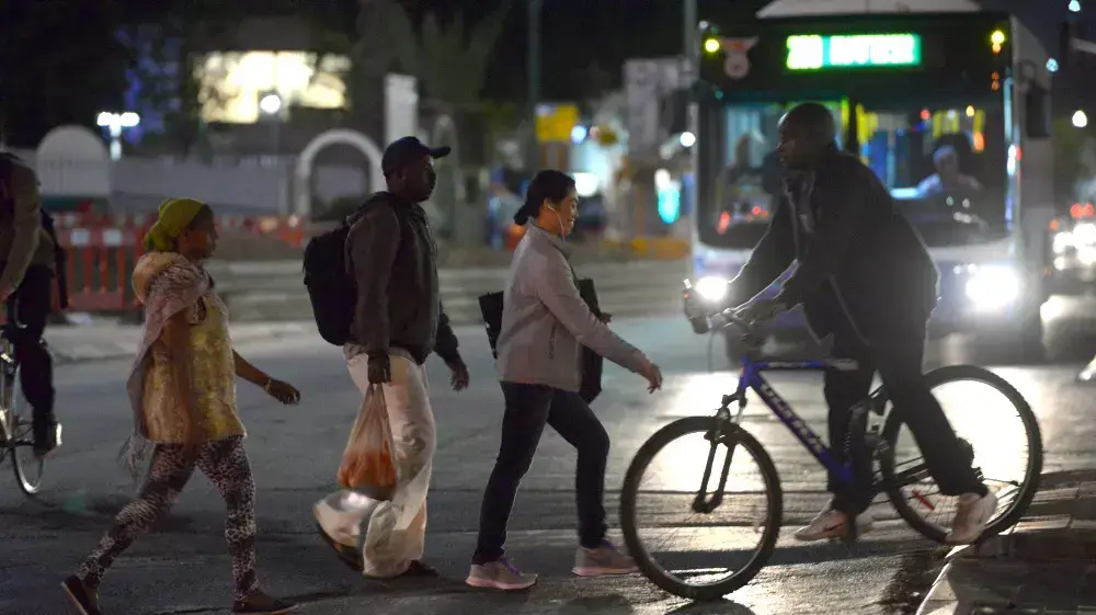 צילומי אילוסטרציה בשדרות הר ציון בדרום תל אביב , מרץ 2015 צילומי אילוסטרציה בשדרות הר ציון בדרום תל אביב , מרץ 2015