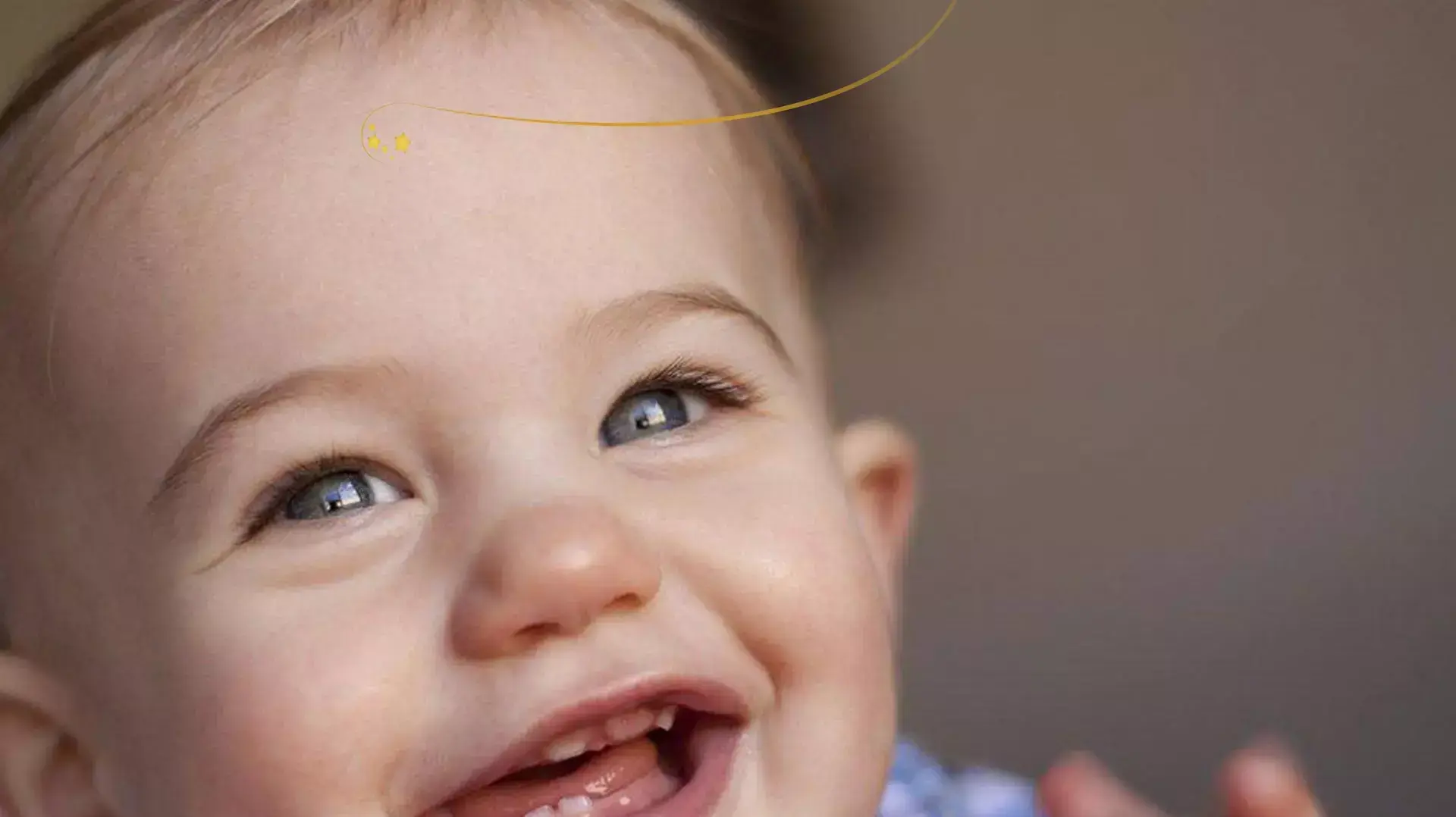 האם נמצא פתרון זול ופשוט יחסית לבעיות השיניים שלהם? תינוק מחייך האם נמצא פתרון זול ופשוט יחסית לבעיות השיניים שלהם? תינוק מחייך