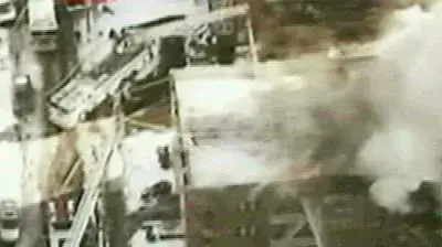 ניו גרזי בניין מגורים עולה באש (סקיי ניוז) ניו גרזי בניין מגורים עולה באש (סקיי ניוז)
