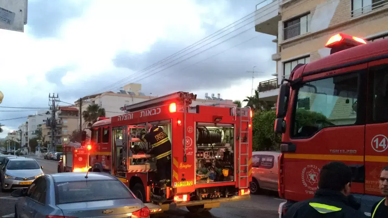השריפה בבניין בנהריה השריפה בבניין בנהריה