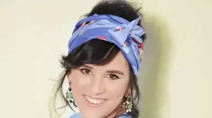 אמילי עמרוסי אמילי עמרוסי