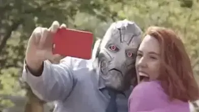 עם הנבל שלייי בפארק