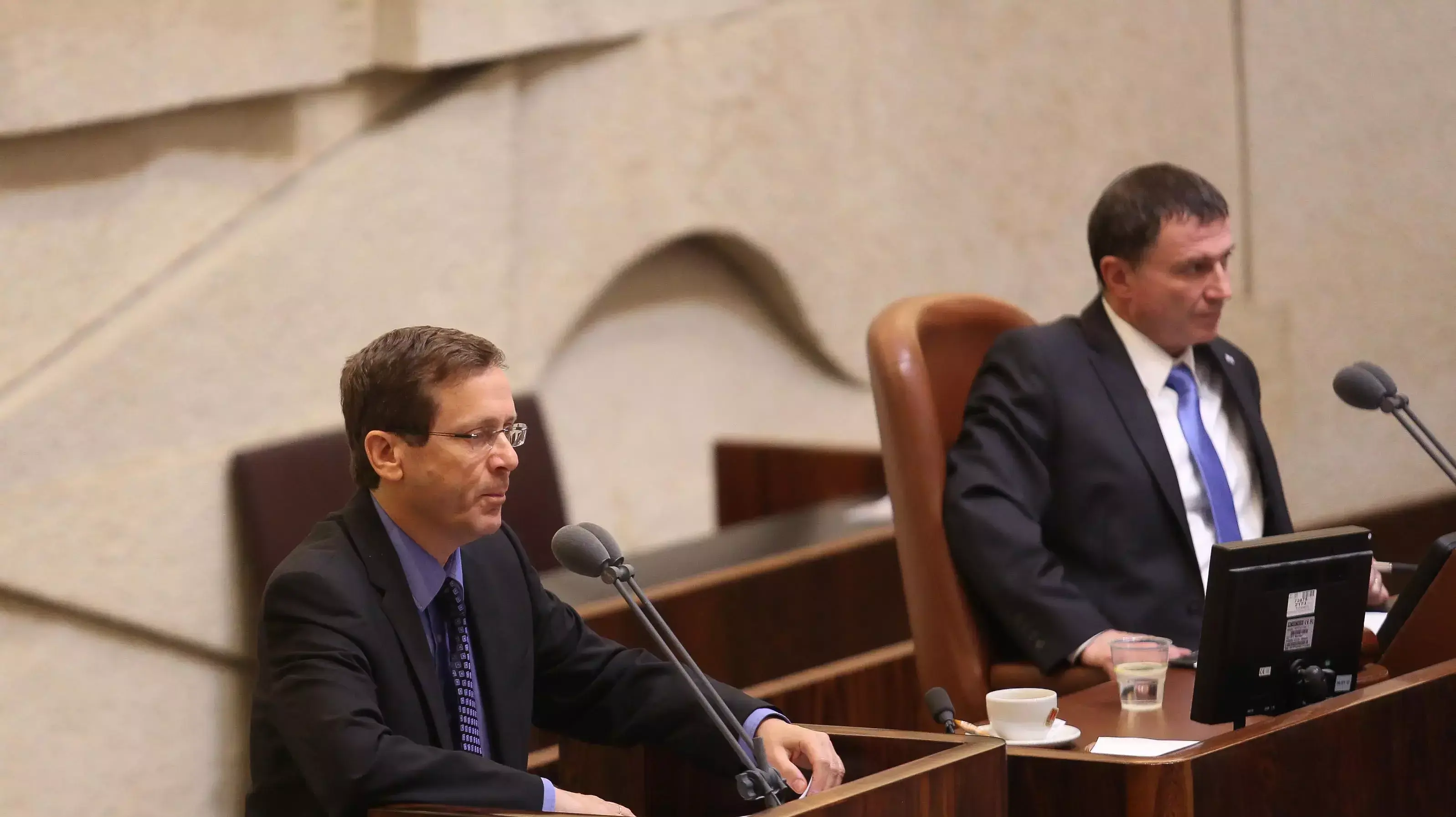 יצחק (בוג'י) הרצוג, חידוש פתיחת מושב הכנסת, אפריל 2015
