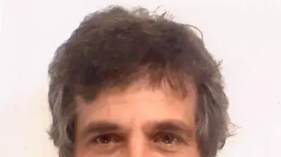 השחקן אלון אבוטבול העבודה השחקן אלון אבוטבול העבודה