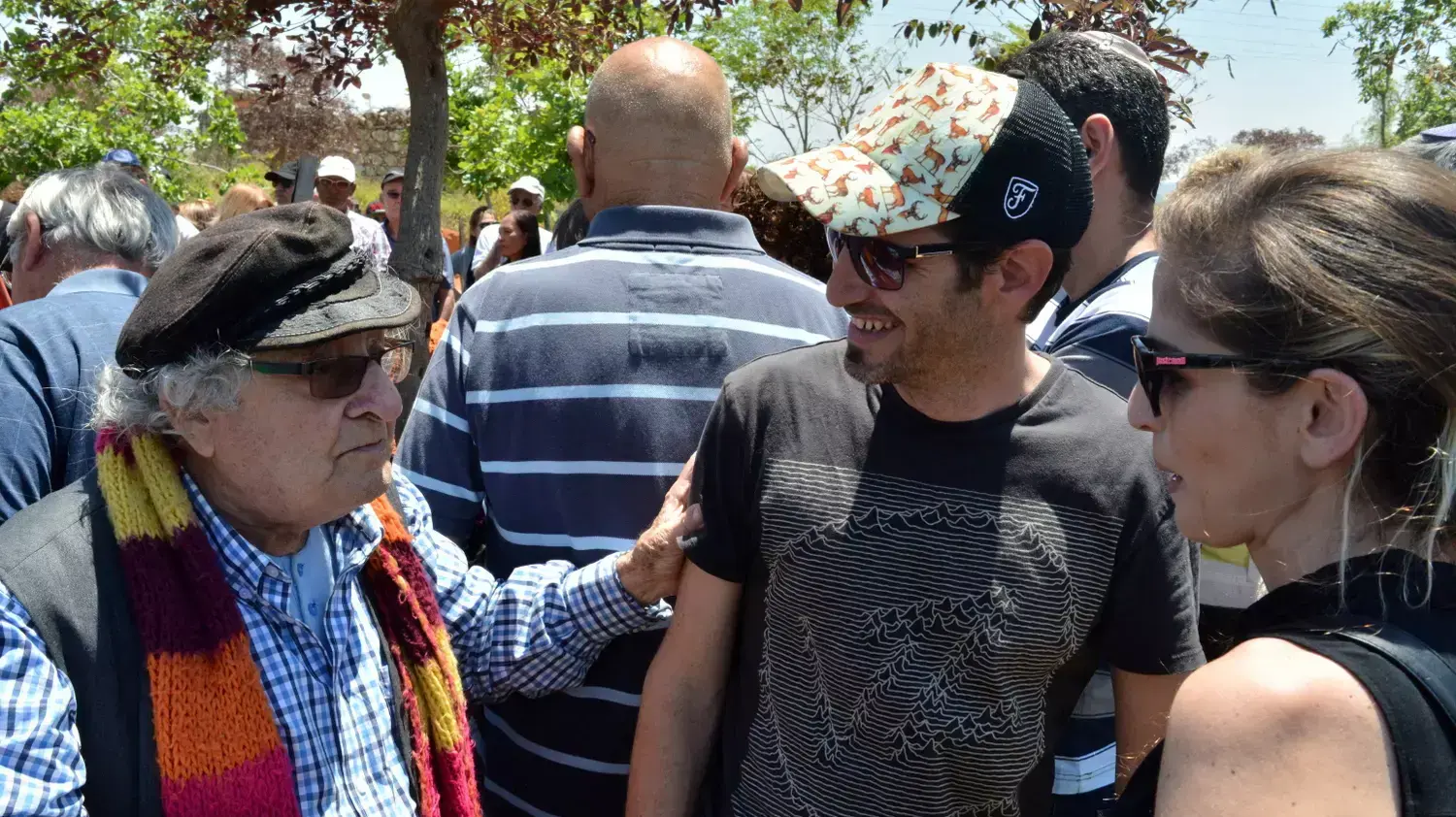 יענקלה בן סירא (משמאל) הלווייתו של אריה אליאס
