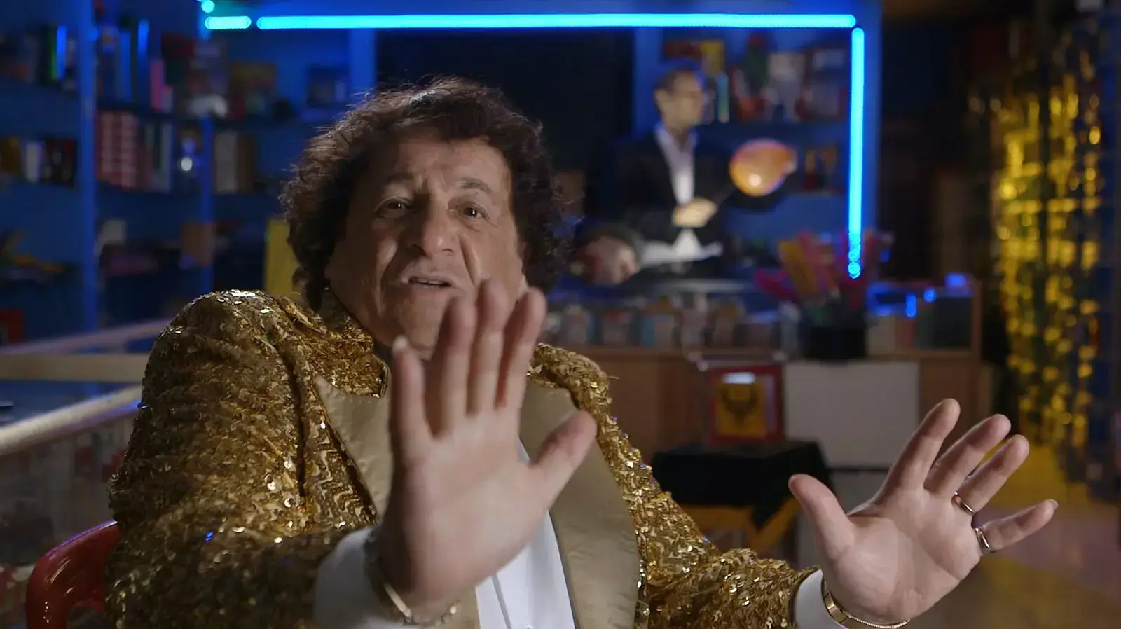 צ'יקו ודיקו מתוך הסרט "חיים באשליות" צ'יקו ודיקו מתוך הסרט "חיים באשליות"