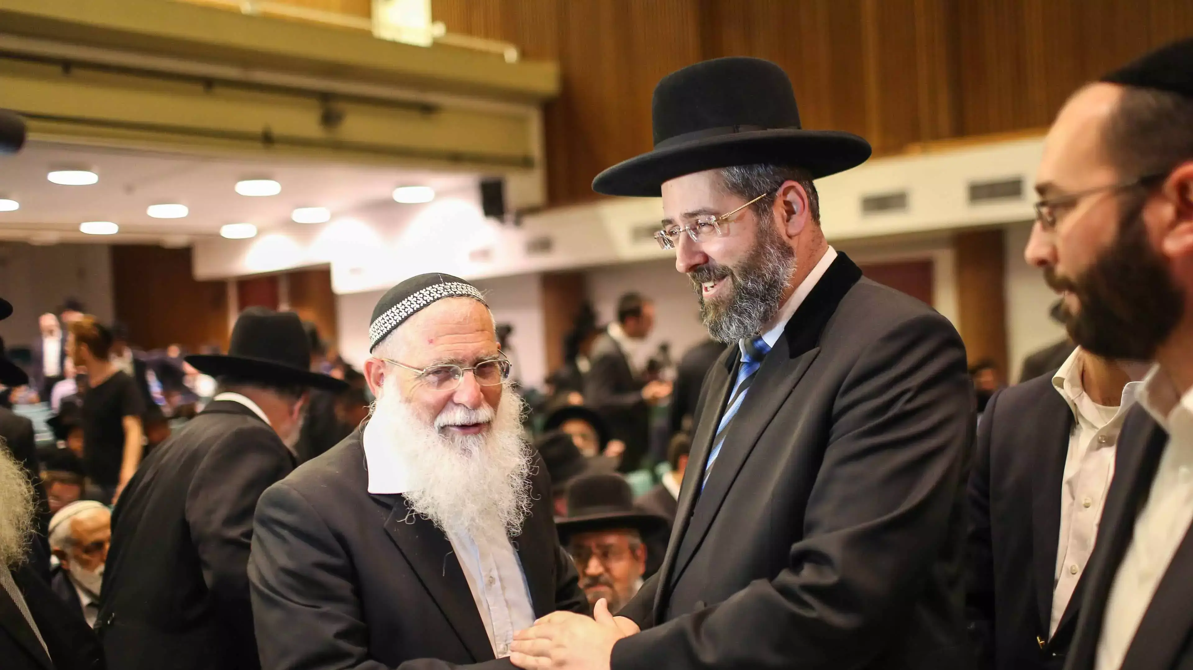 הרבנים הראשיים, דוד לאו ויצחק יוסף בכנס רבנים בנועם בירושלים. אוגוסט 2015 הרבנים הראשיים, דוד לאו ויצחק יוסף בכנס רבנים בנועם בירושלים. אוגוסט 2015