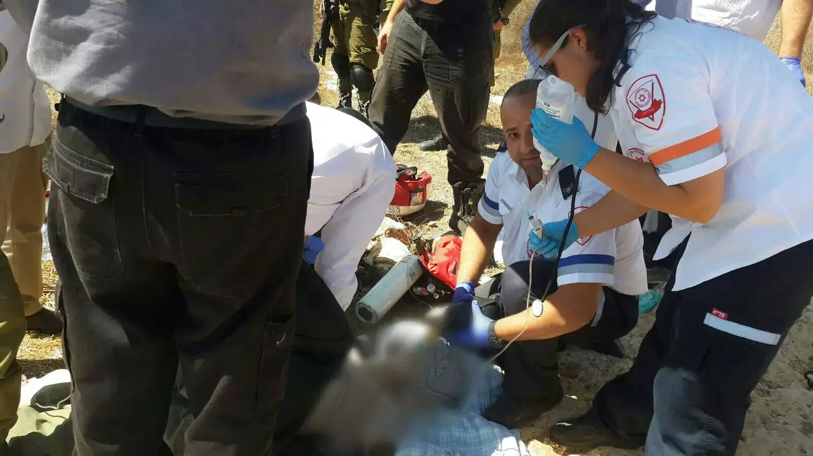 פעולות החייאה בבן 19 שטבע בבור מים בבנימין, 28 באוגוסט 2015 פעולות החייאה בבן 19 שטבע בבור מים בבנימין, 28 באוגוסט 2015