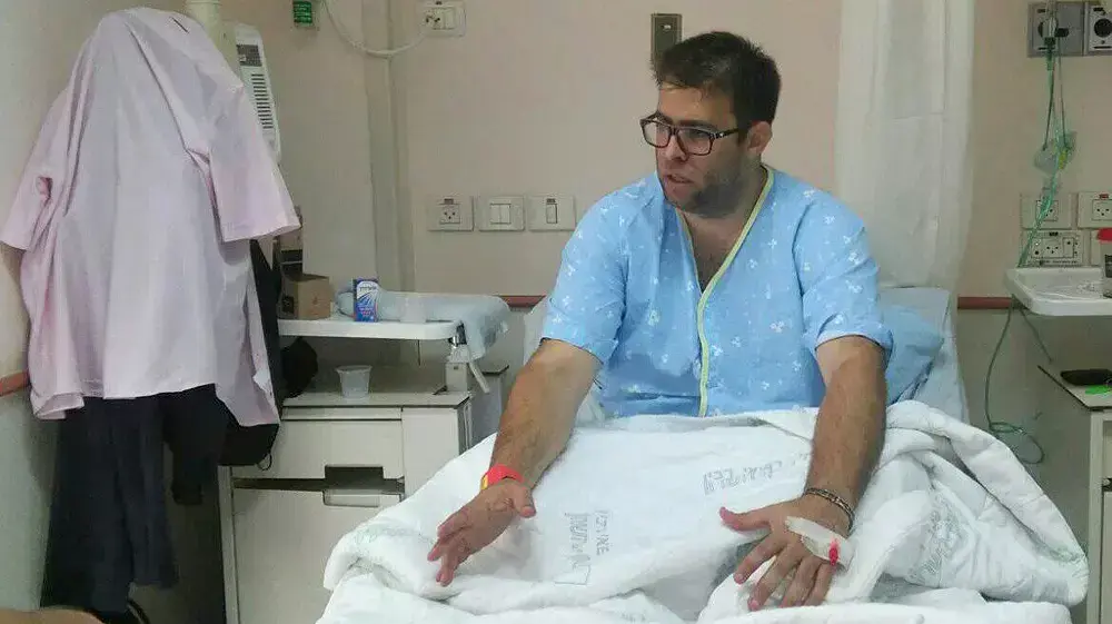 ח"כ אורן חזן בבית החולים בילינסון בפתח תקווה ח"כ אורן חזן בבית החולים בילינסון בפתח תקווה