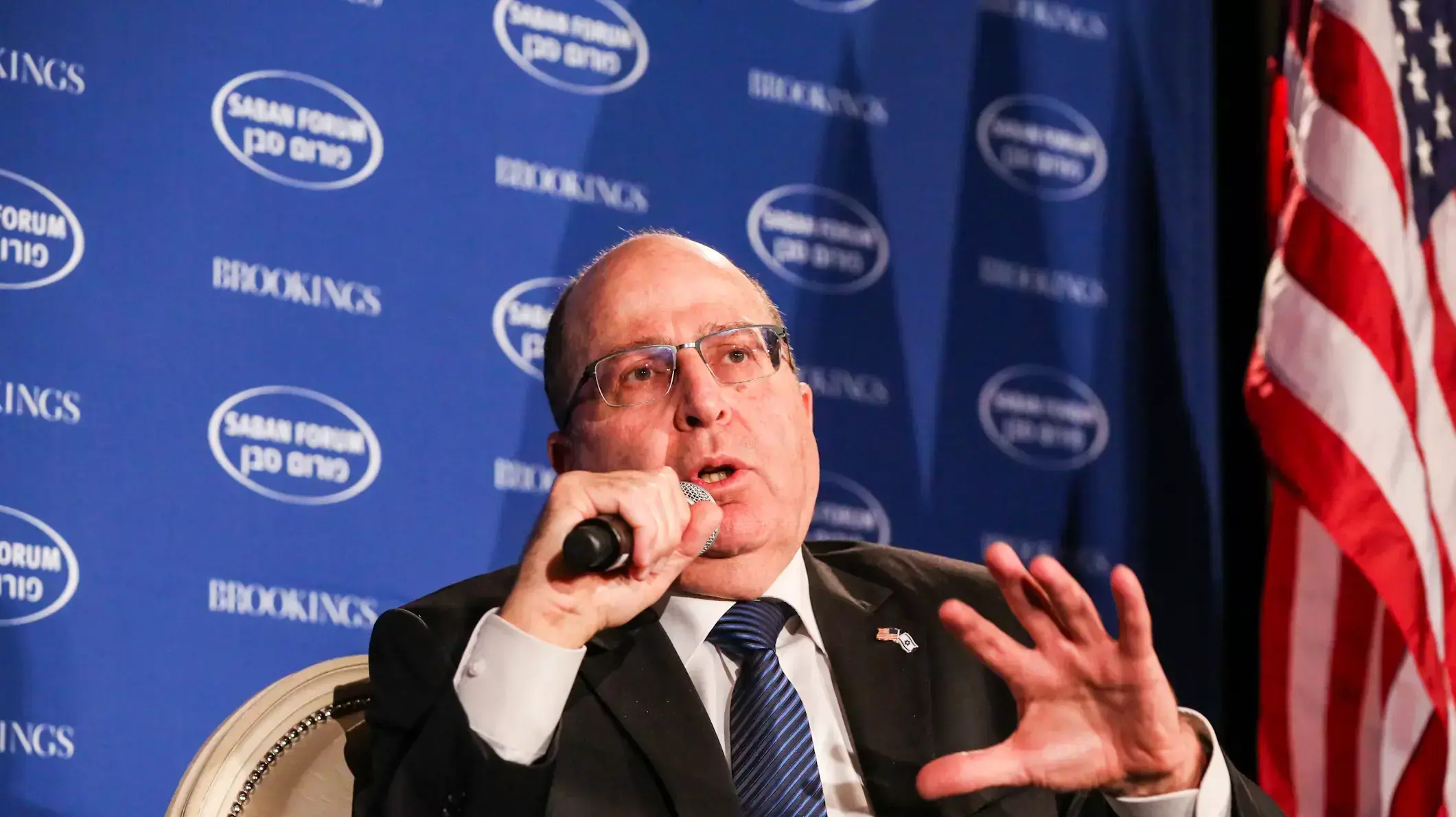 שר הביטחון משה יעלון בנאומו ב"פורום סבן" בוושינגטון שר הביטחון משה יעלון בנאומו ב"פורום סבן" בוושינגטון