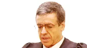 מני מזוז (רפאל בן-ארי) מני מזוז (רפאל בן-ארי)