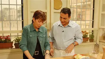חיים כהן מארח בשום פלפל ושמן זית את זהבה גלאון חיים כהן מארח בשום פלפל ושמן זית את זהבה גלאון