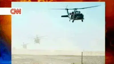 סוקים של צבא ארה"ב ממריאים למבצע אווירי בסמארה עיראק (מה -?CNN? סוקים של צבא ארה"ב ממריאים למבצע אווירי בסמארה עיראק (מה -?CNN?