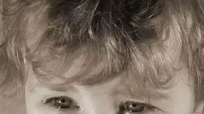 תינוק תינוקת חולה מחלה חידק אלים בית חולים אישפוז בוכה בכי תינוק תינוקת חולה מחלה חידק אלים בית חולים אישפוז בוכה בכי