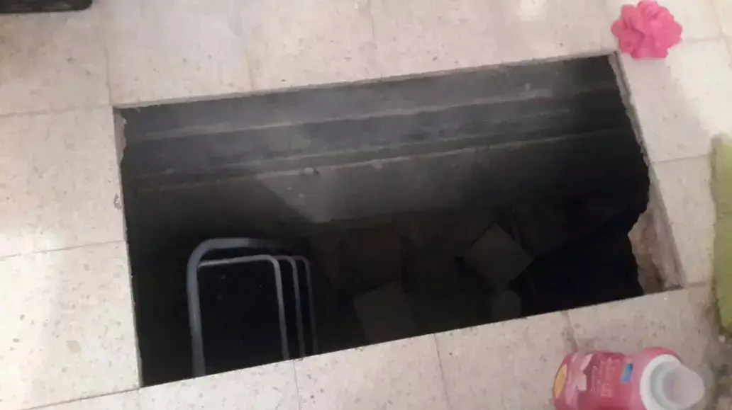 בור שנפער בחדר אמבטיה של תושבת מעלה אדומים בור שנפער בחדר אמבטיה של תושבת מעלה אדומים