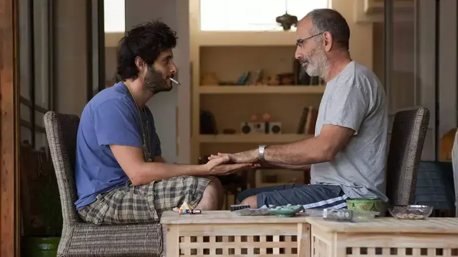 בריביירה מאמינים בהם. שי אביבי ותומר קפון מתוך "שבוע ויום" בריביירה מאמינים בהם. שי אביבי ותומר קפון מתוך "שבוע ויום"