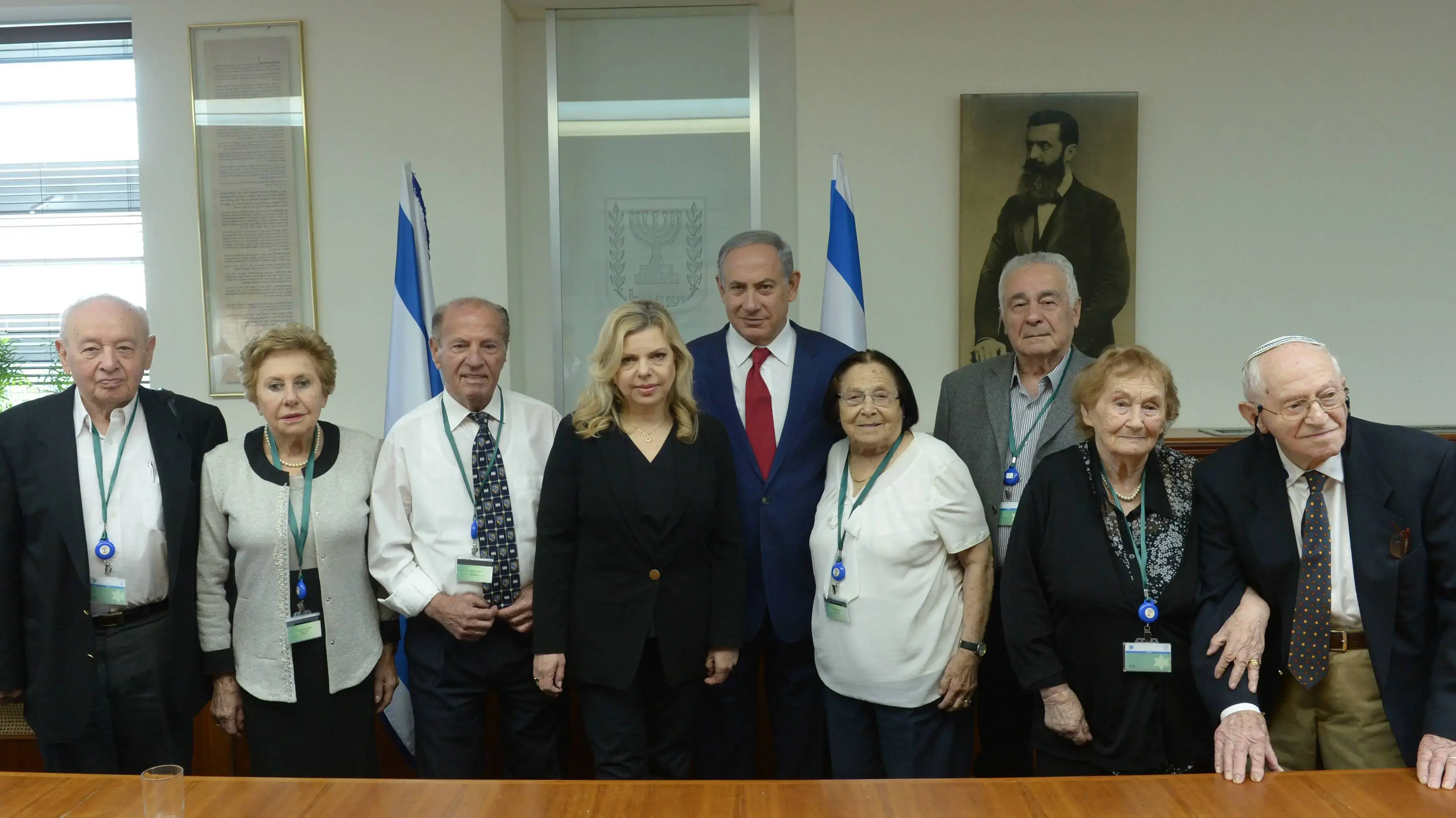 ראש הממשלה בנימין נתניהו ואשתו בפגישה עם מדליקי משואות יום השואה, מאי 2016 ראש הממשלה בנימין נתניהו ואשתו בפגישה עם מדליקי משואות יום השואה, מאי 2016